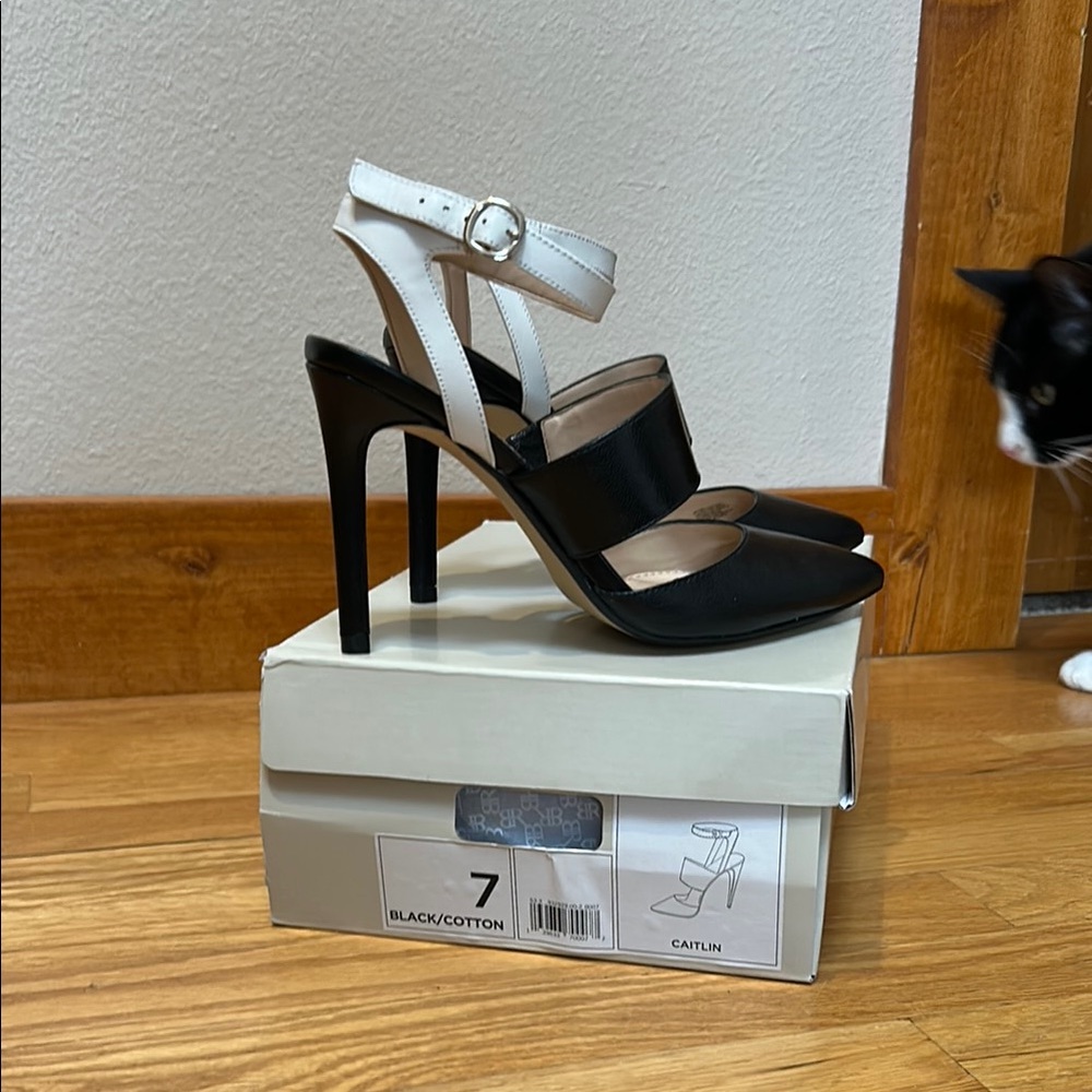 Banana Republic Elegant Black and White Heels